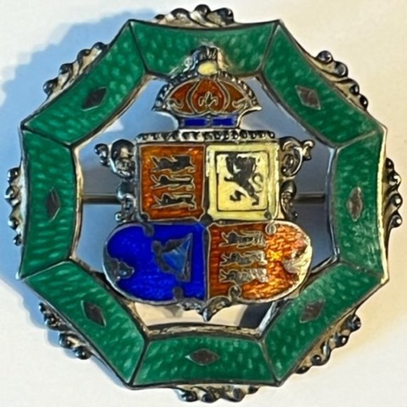 Antique 1902 Sterling Silver C Clasp Enamel pin Royal Coat of Arms - Picture 1 of 5